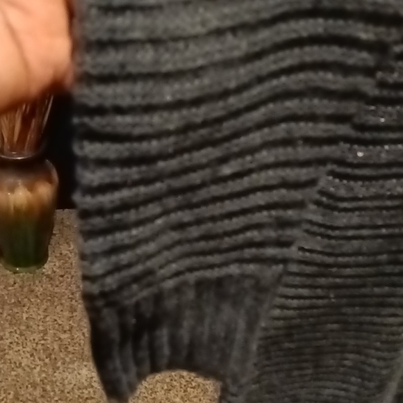 FINAL PRICE NWT Liz Claiborne winter green crew neck l/s sweater w side slits - Picture 5 of 10